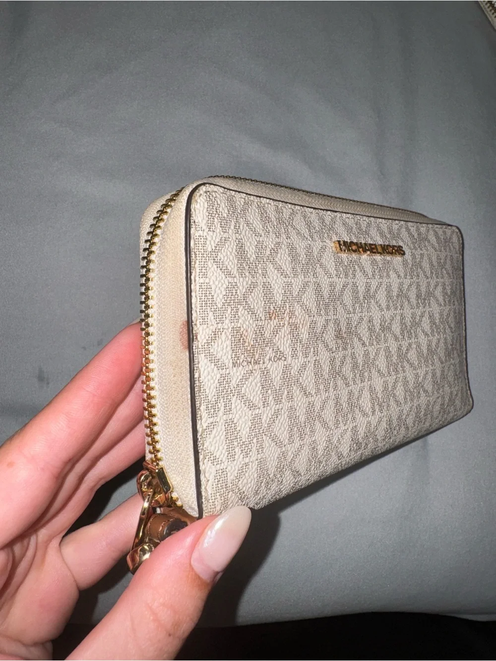 Michael Kors Beige/Tan MK Signature Zip Wristlet